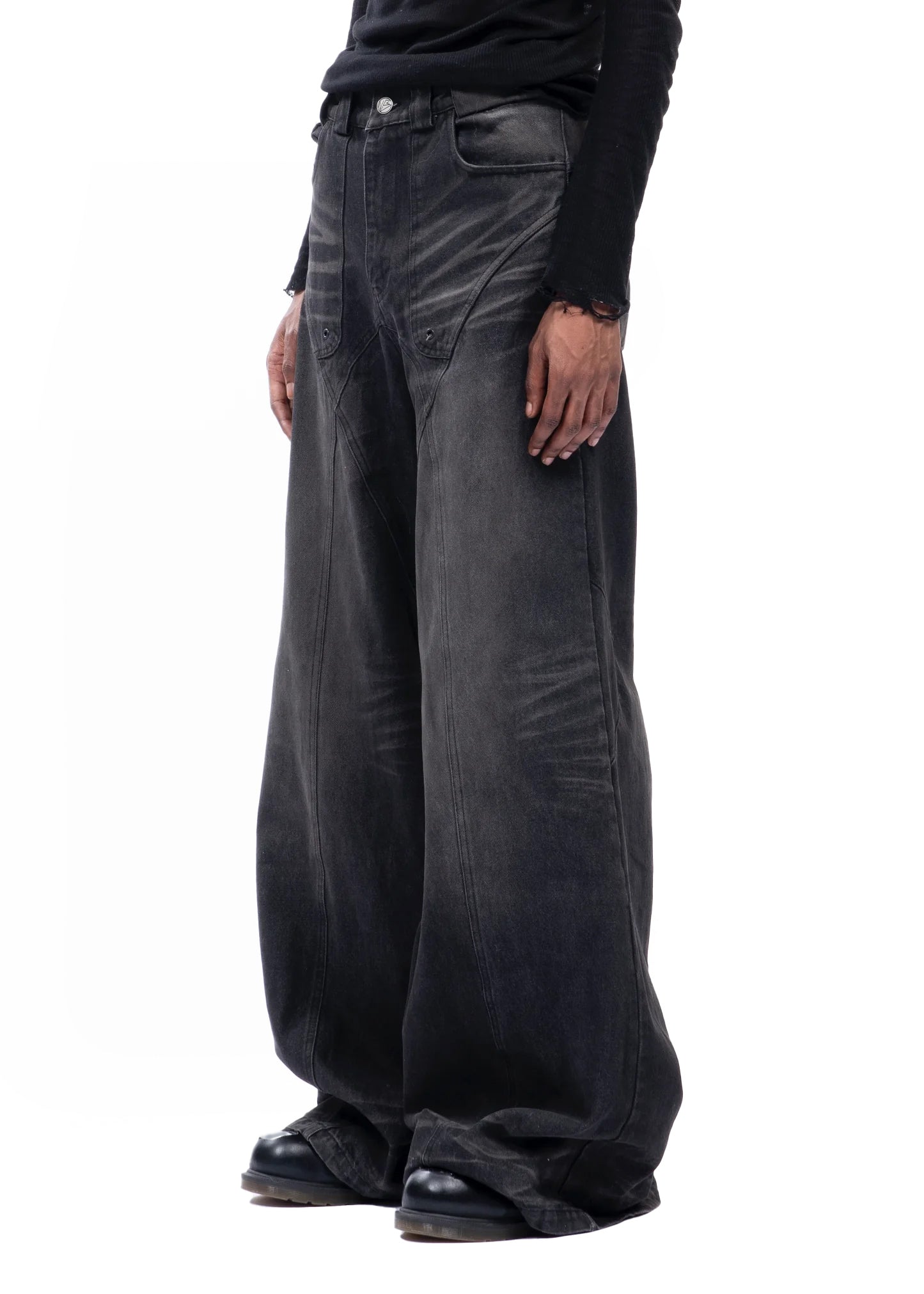 Wide-Leg Vintage Black Denim Jeans