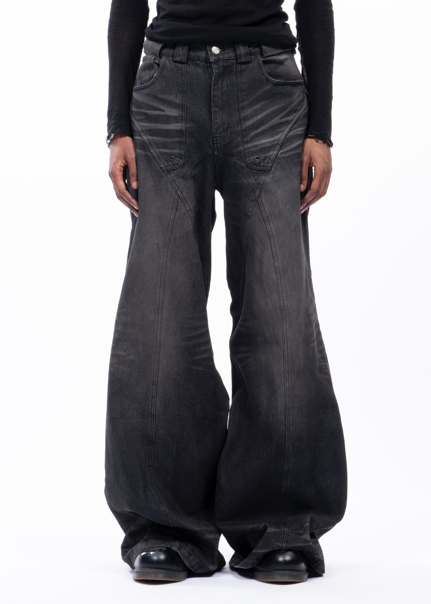 Wide-Leg Vintage Black Denim Jeans
