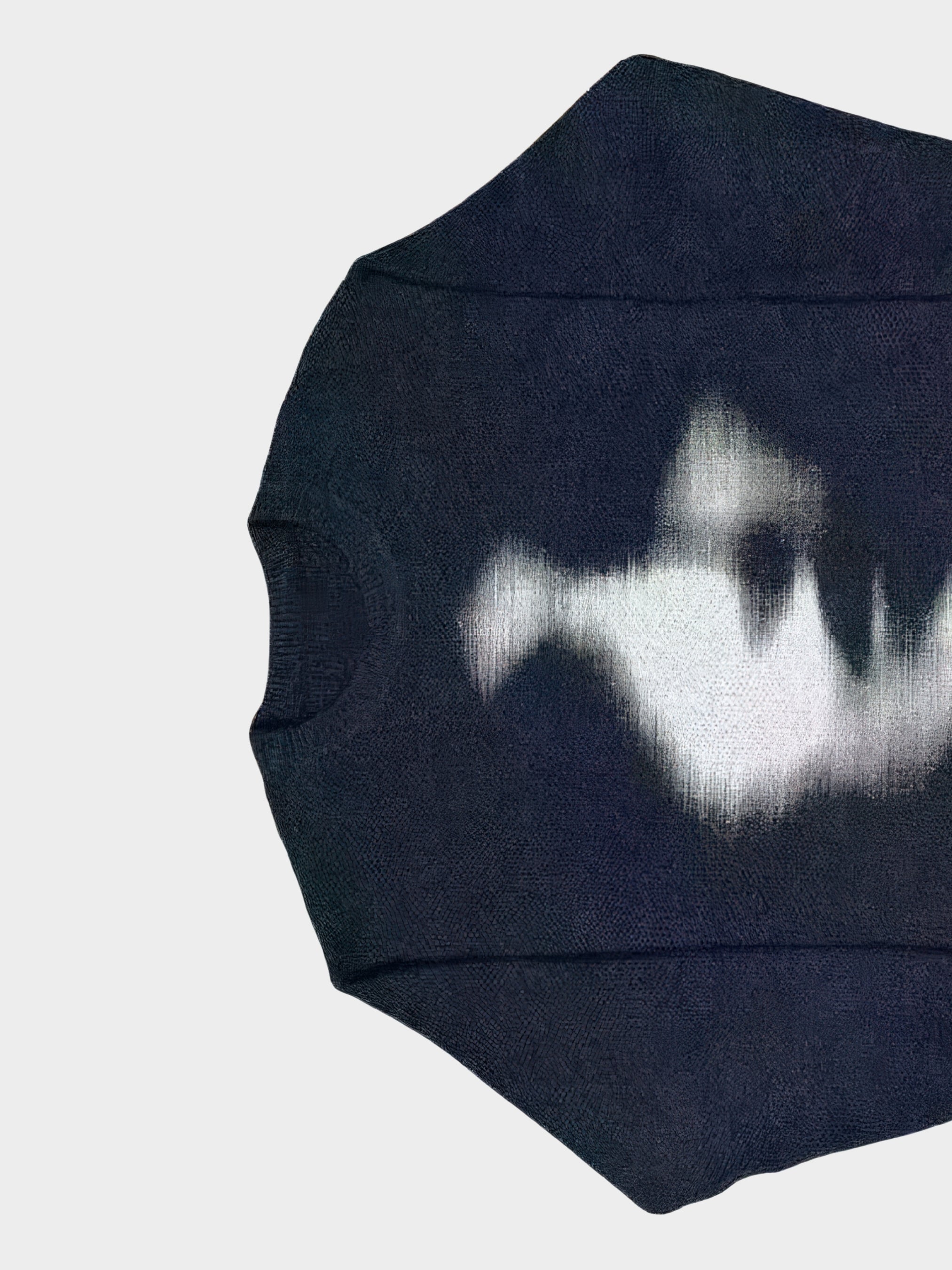 Riven Knit le visage flou