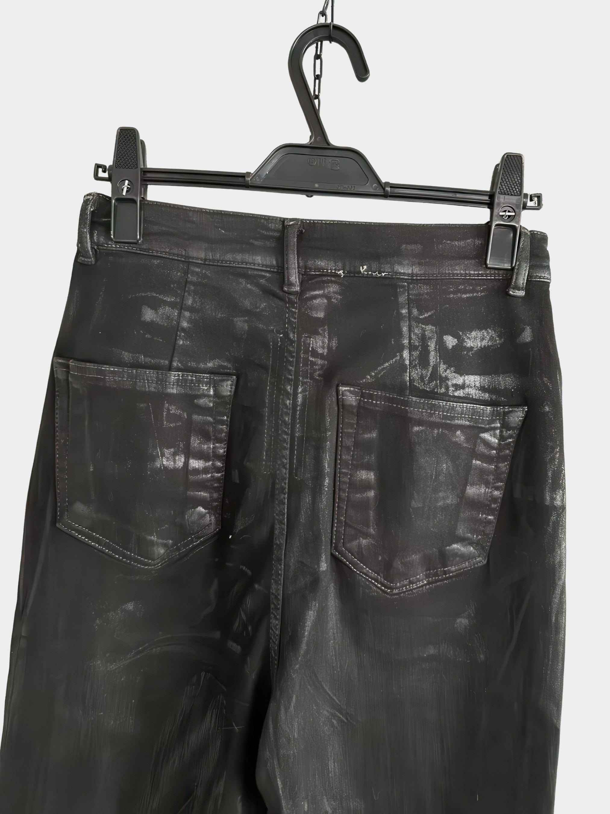 Riven oiler pants